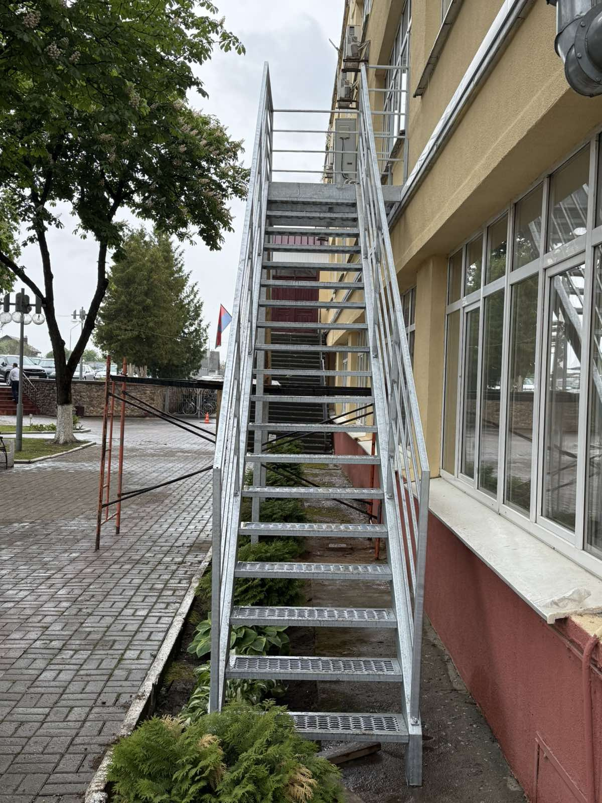 Лестница пожарная эвакуационная